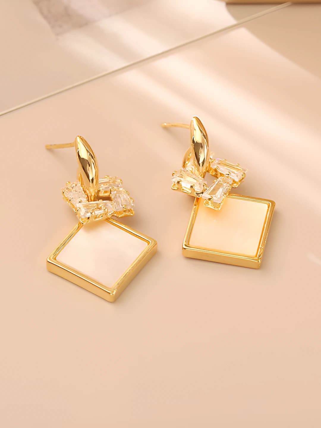Gold Shell Studs S925
