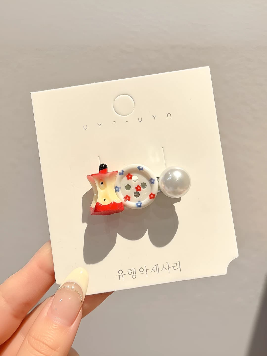 Белый зажим-кнопка ~3cm