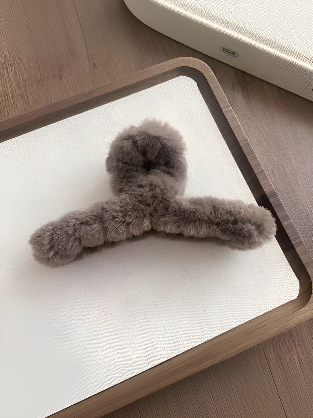 Тёмно-кофейный зажим 13CM