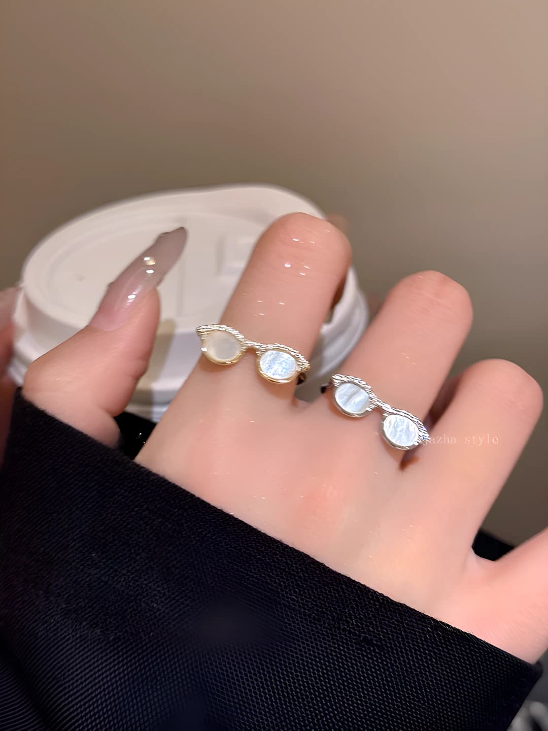 Women's eyeglasses-shaped adjustable ring, 2026, light luxury style, geometric shape, zircon and mother of pearl