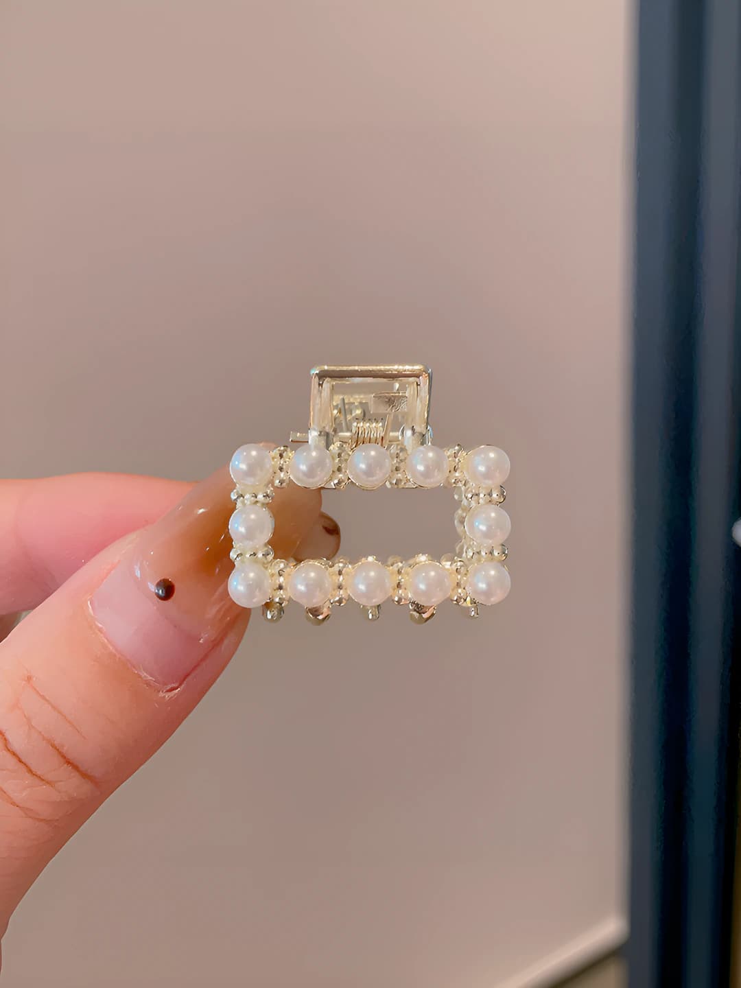 5# Square, full pearl (3cm)