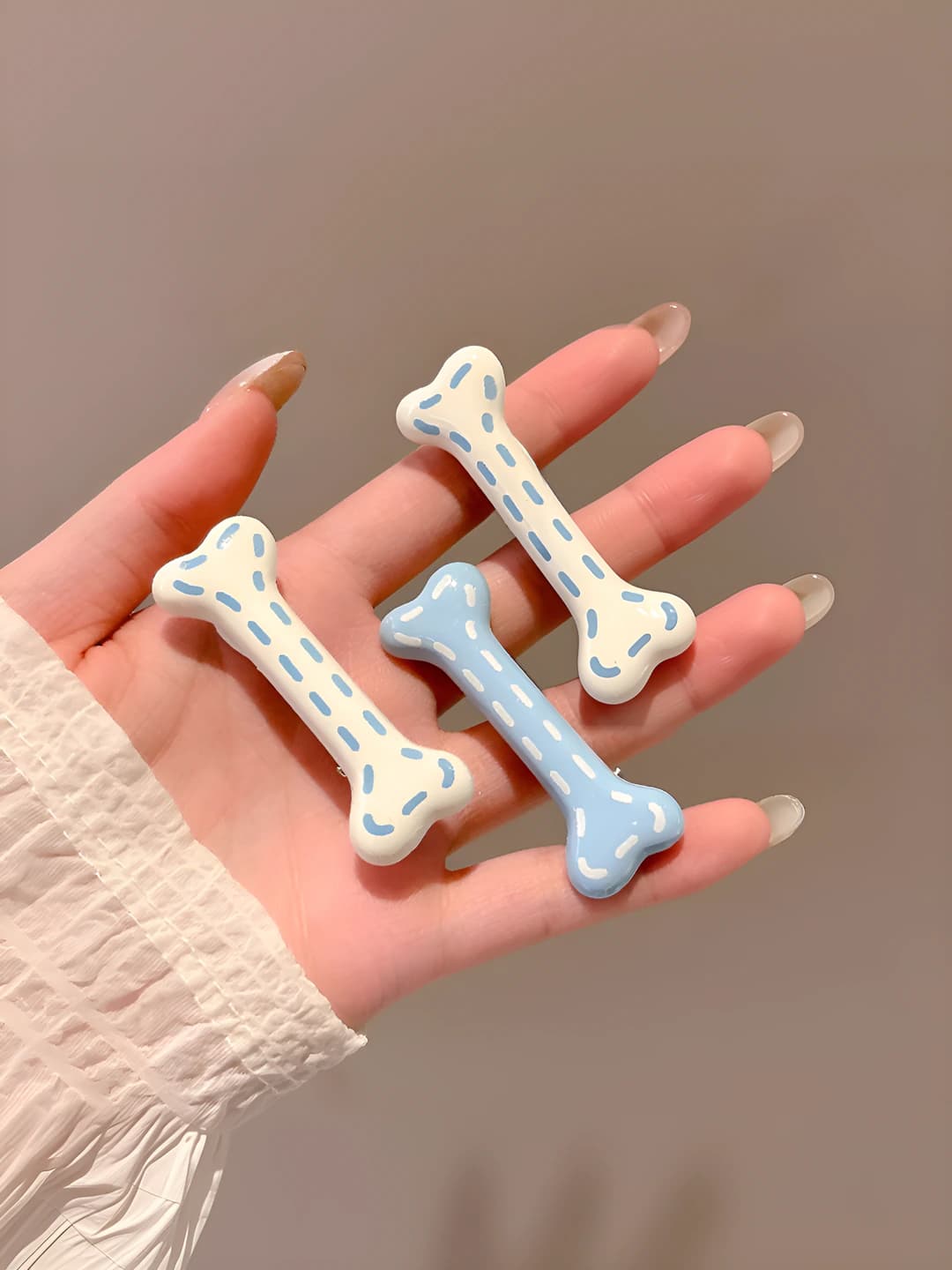 15# Dotted bone 4 pcs