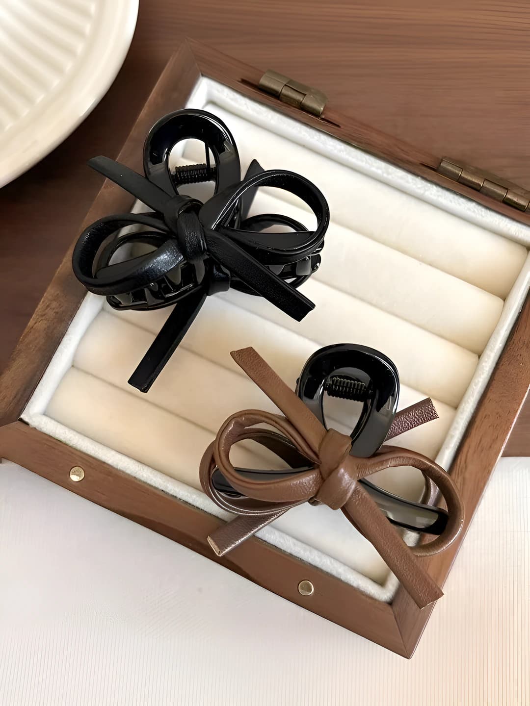 Women's leather bow hair claw clip, casual style