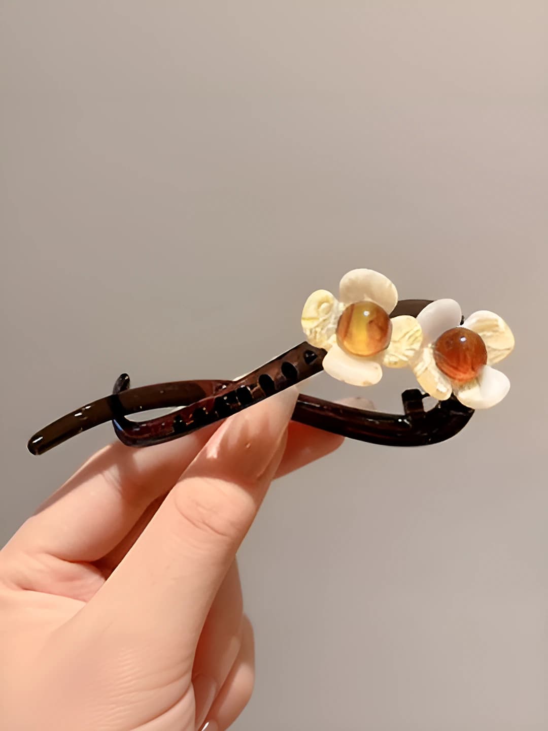 3# Apricot small floral clip