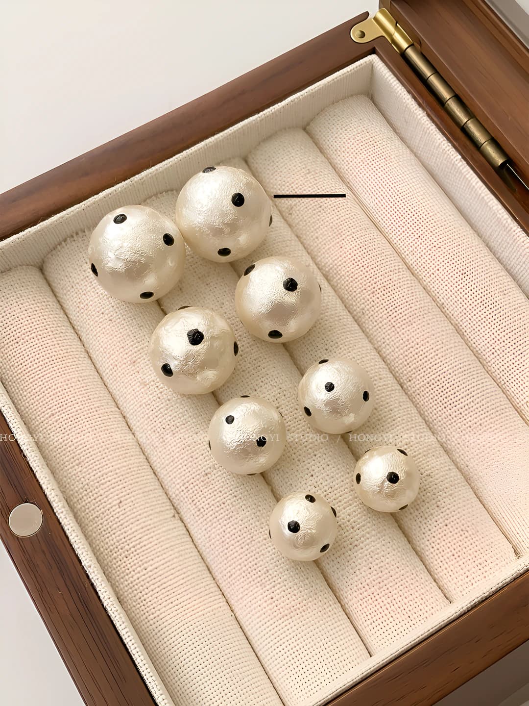 Polka dot cotton pearl studs - 16mm