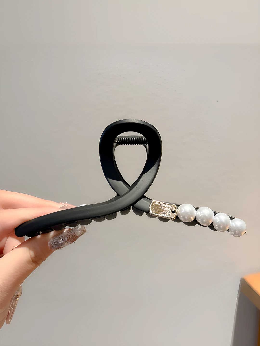 6# Matte small pearl 15 cm