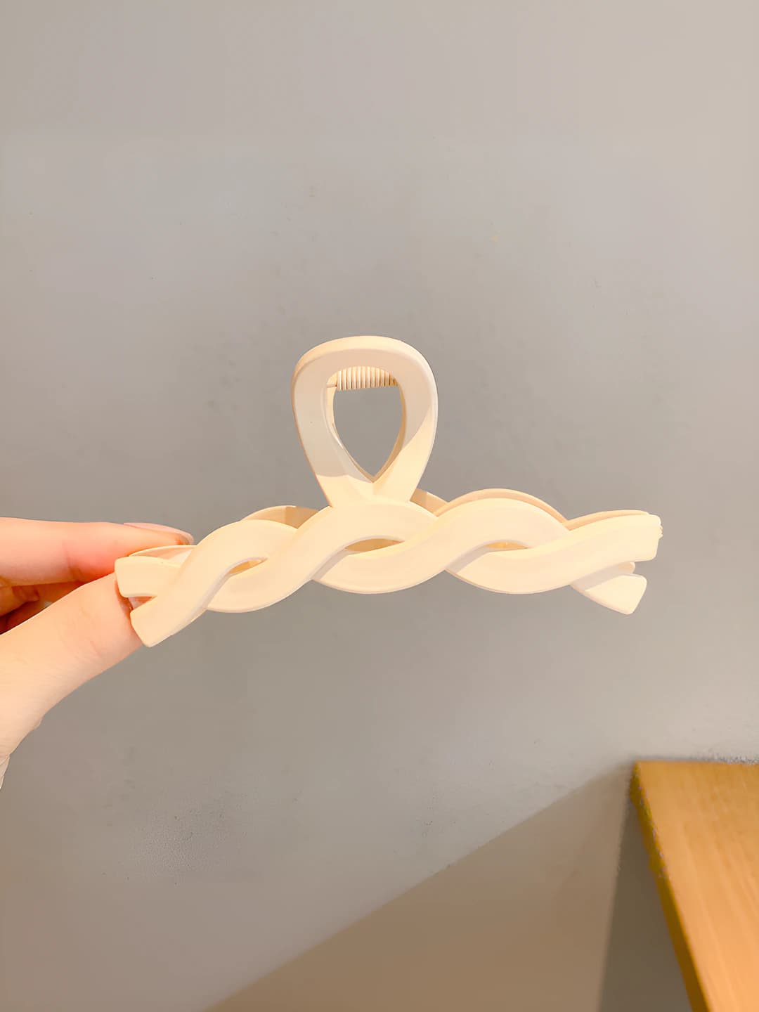 8# Beige - twisted