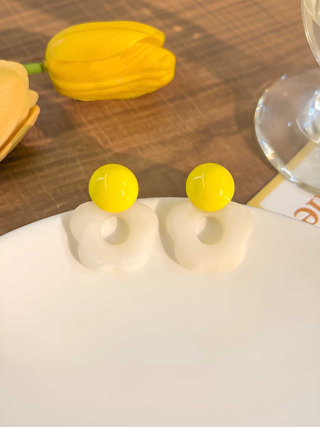 Ginger yellow acetate earrings
