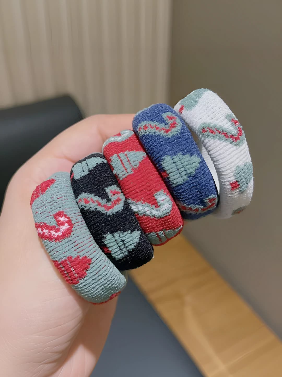 Women's stretch hair ties: simple, thick, knitted, leaf design, 2026