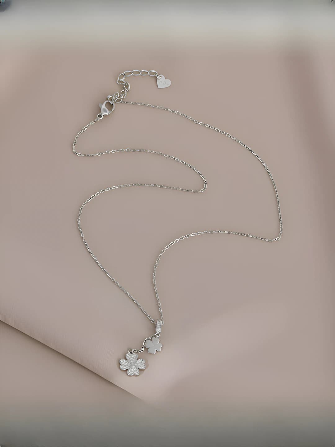 Серебряный XL62481