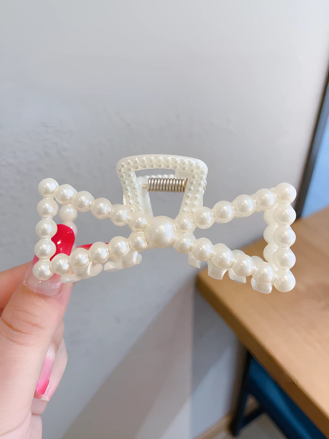2# Bow claw clip