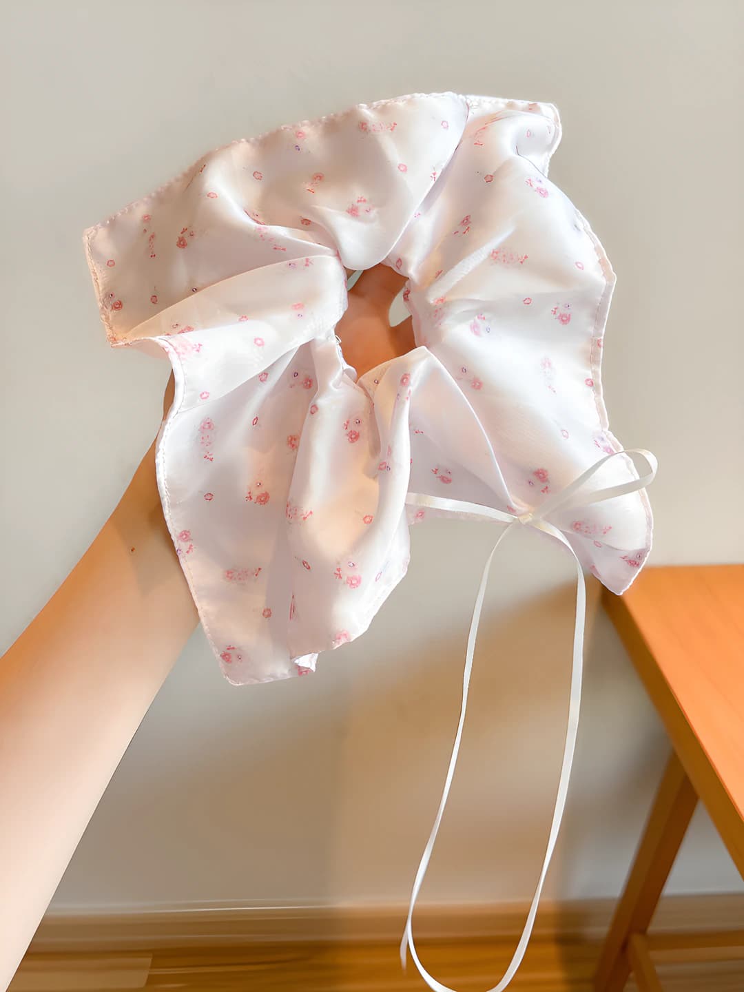 5# Атласные мелкие цветы