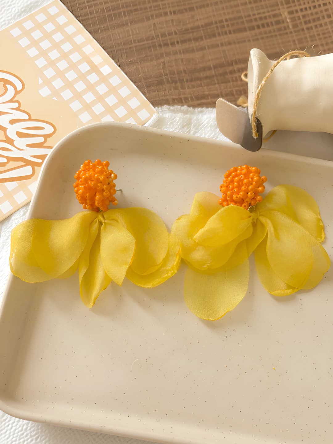 Yellow mesh petal stud earrings
