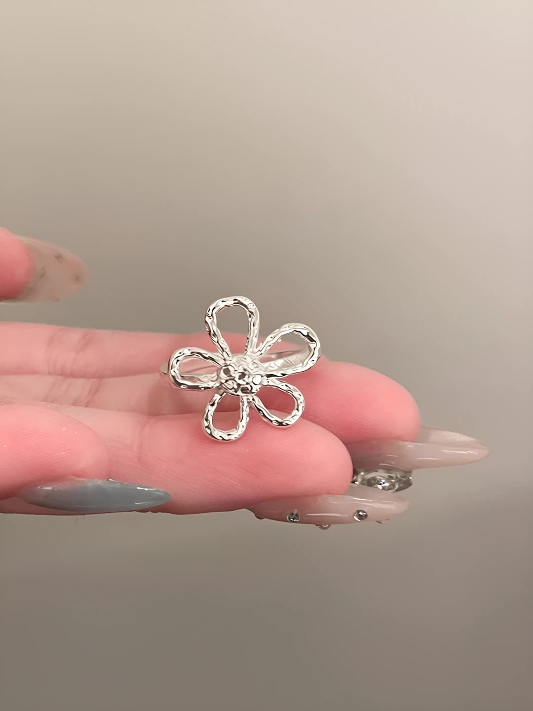 Floral cutout