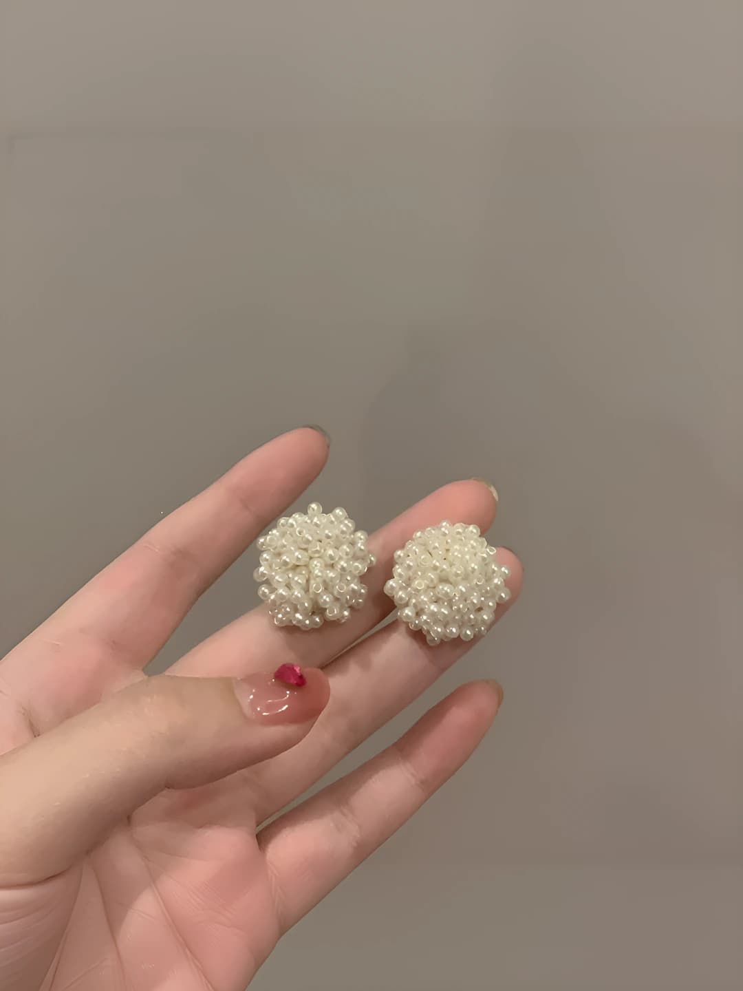 Pearl beaded stud
