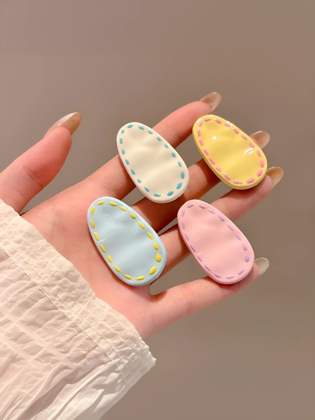 5# Dotted oval, 4 pcs