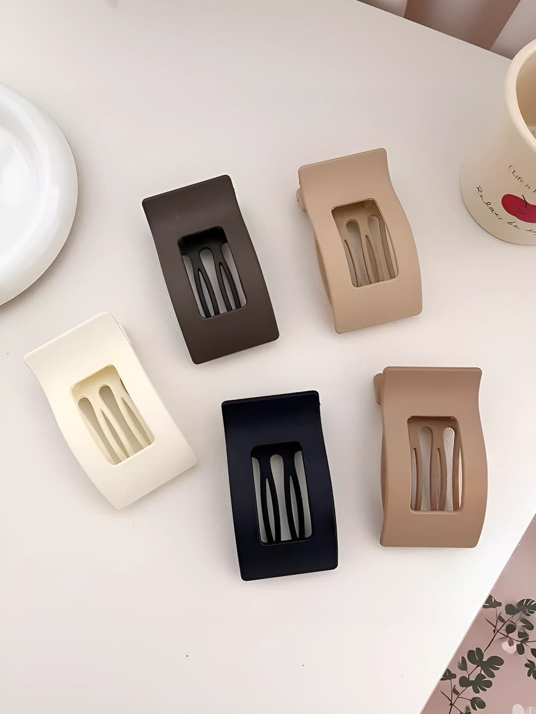 Women's hair clips: 2026 new model, acrylic, square shape, matte, non-pressing, versatile style, hair accessory