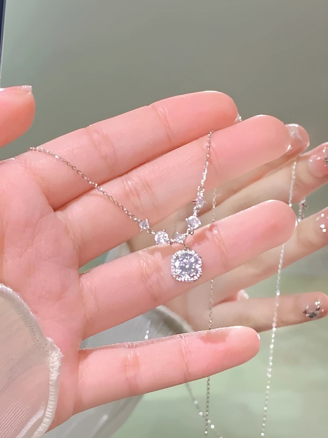 Square zircon necklace