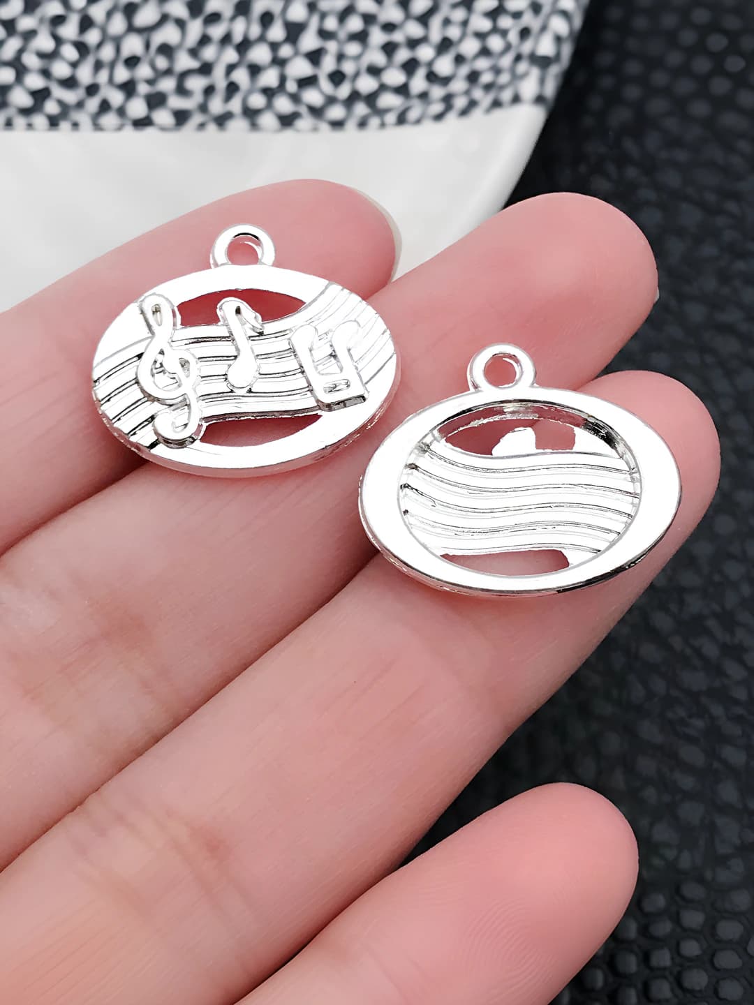 1 dona doira musiqa belgisi, 17x19mm, 1.4g