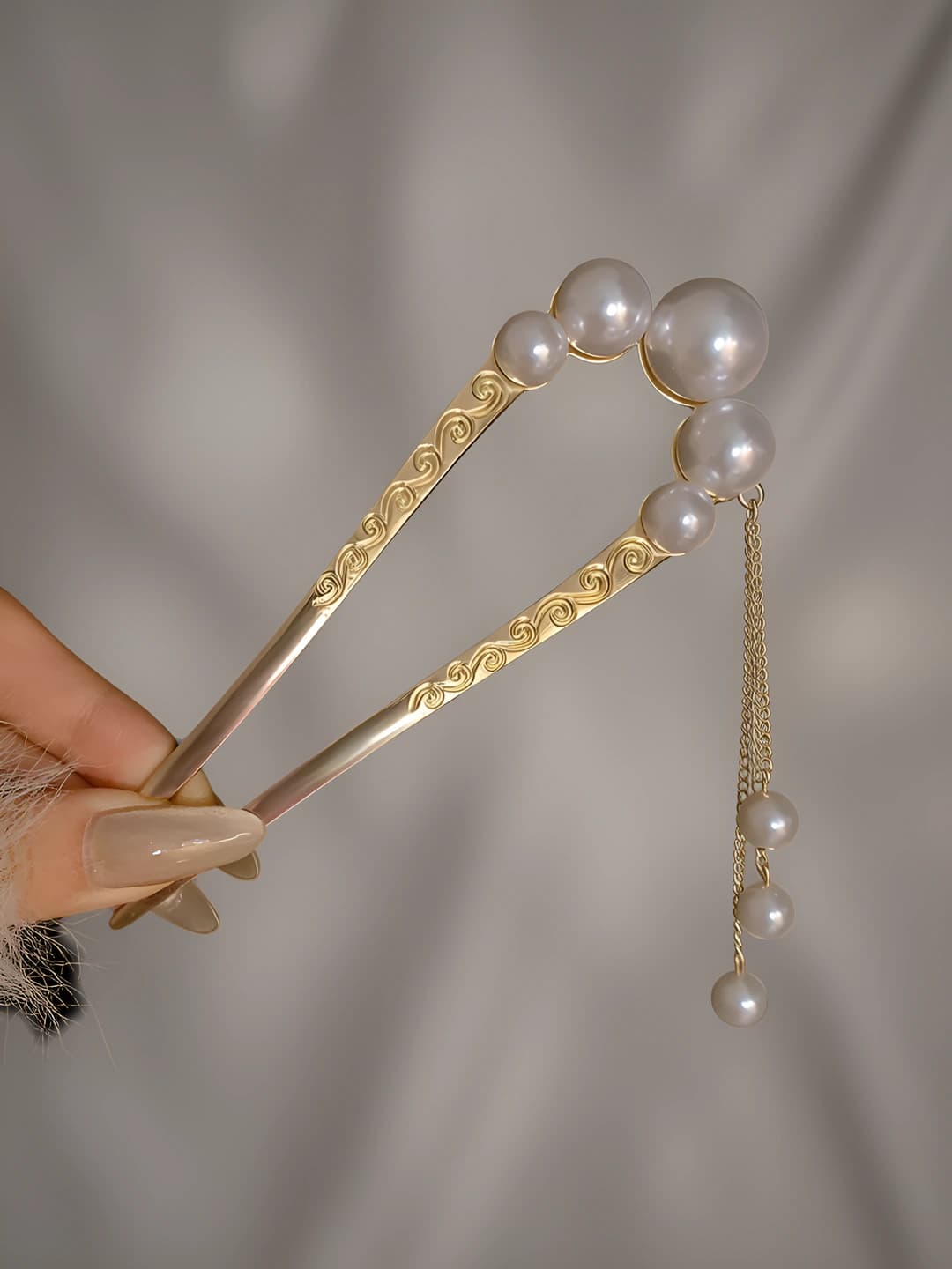 1# Gold pearl fringe pin