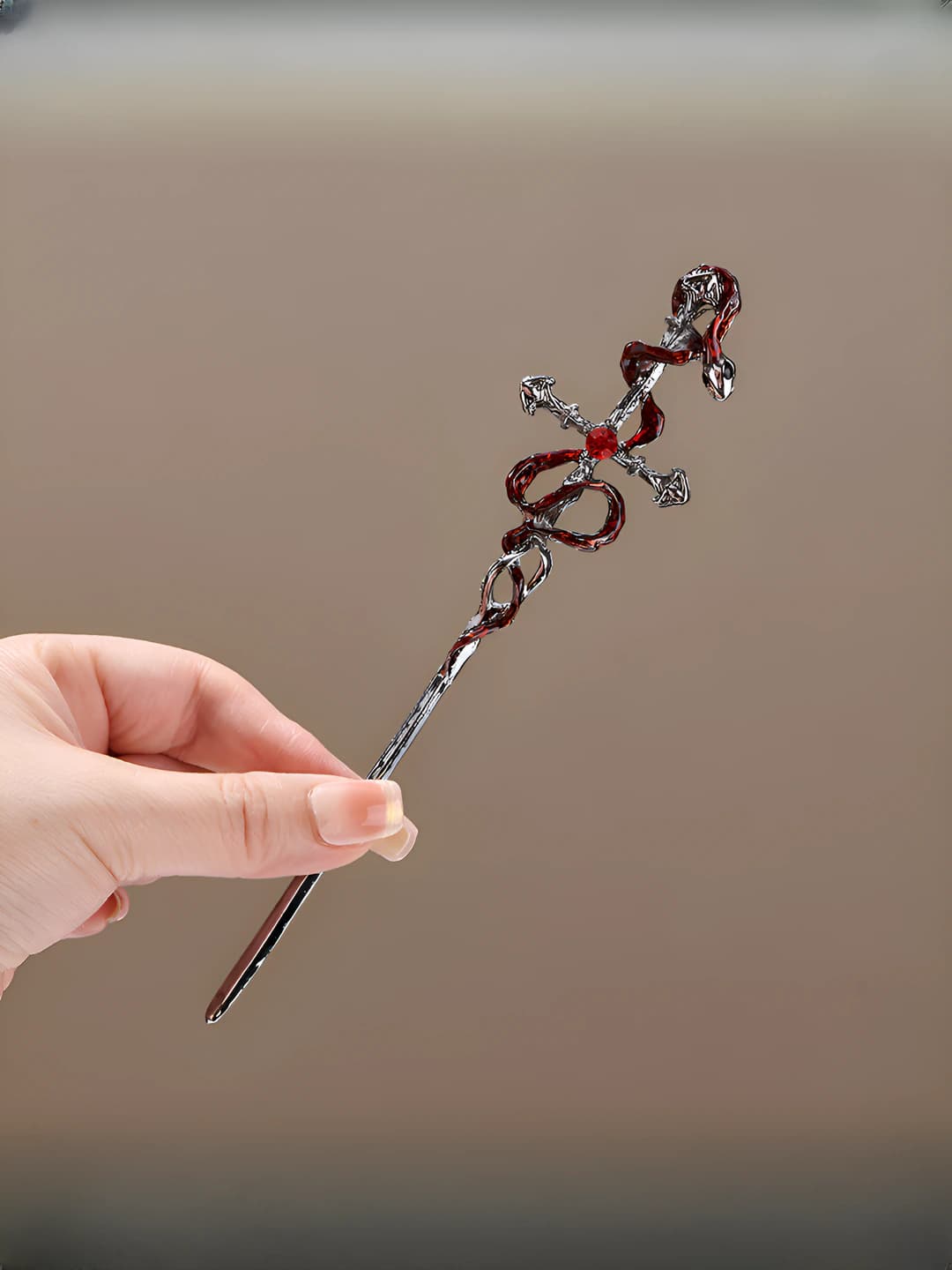 Snake-wrapped hairpin