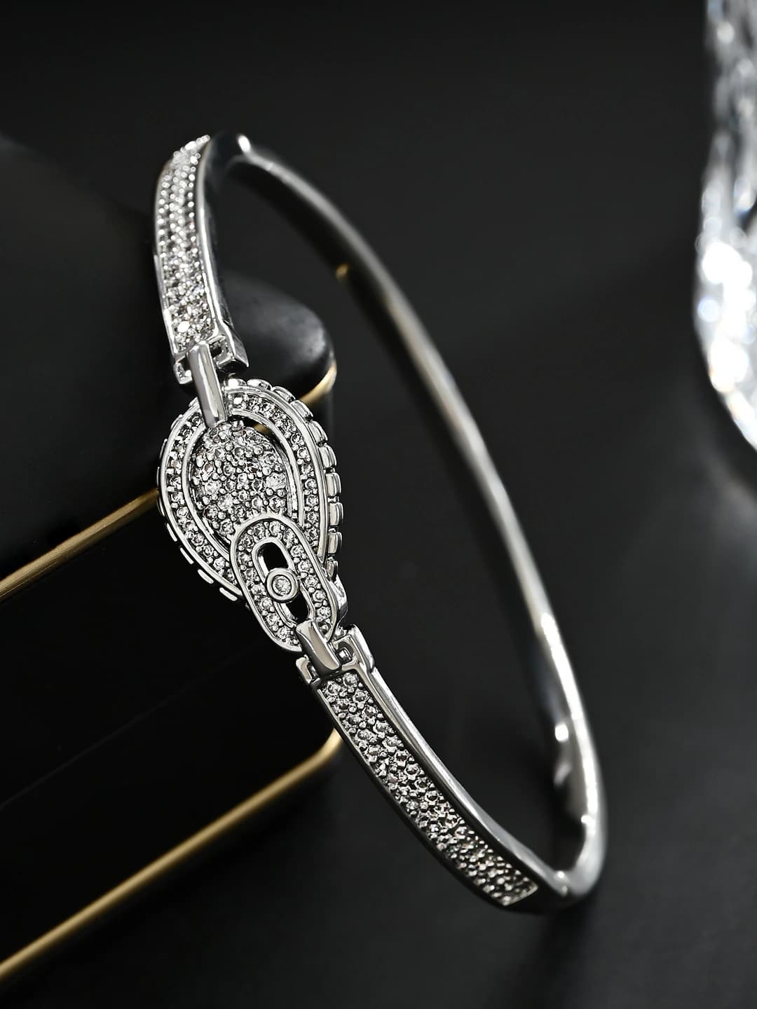 Серебряный SZ60198