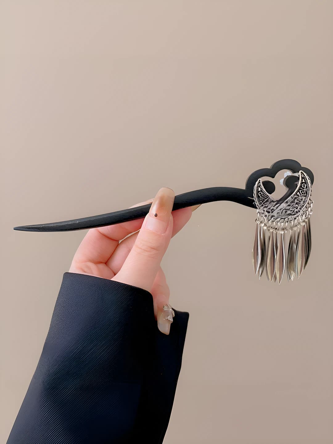 1# Moon and feather hairpin