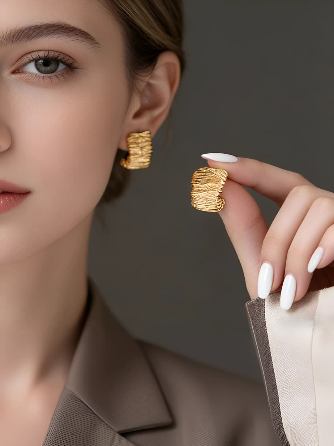 Women's earrings: drop design element, geometric shape, alloy material, chanel style