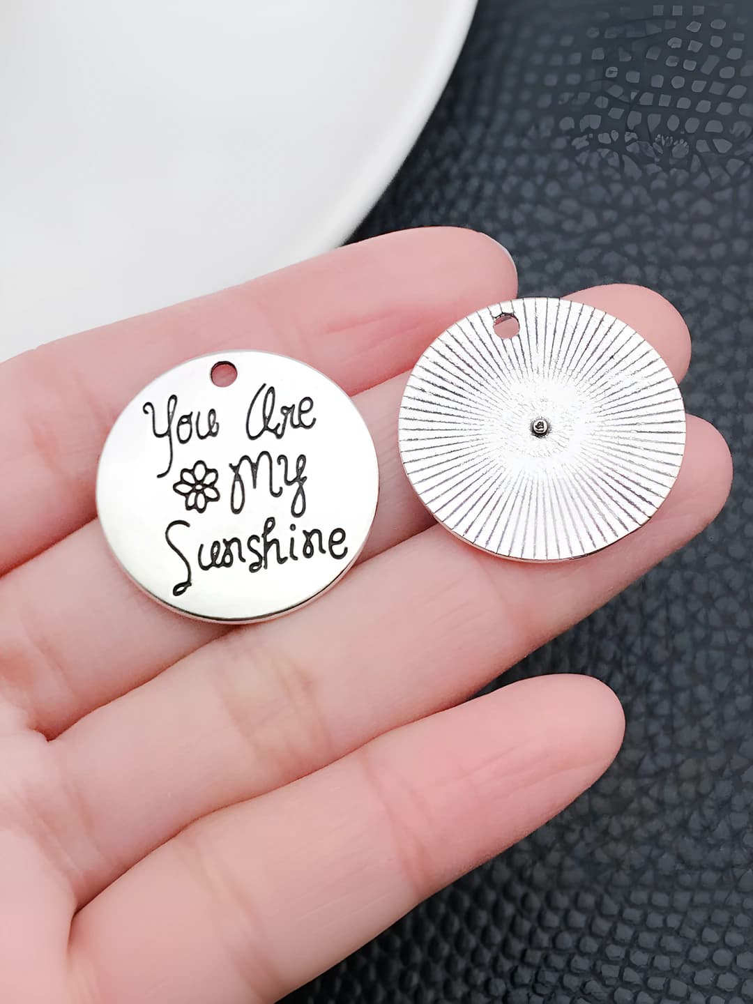 1 dona qadimiy kumush youaremysunshine harfli plaka 25x25mm-3.1g