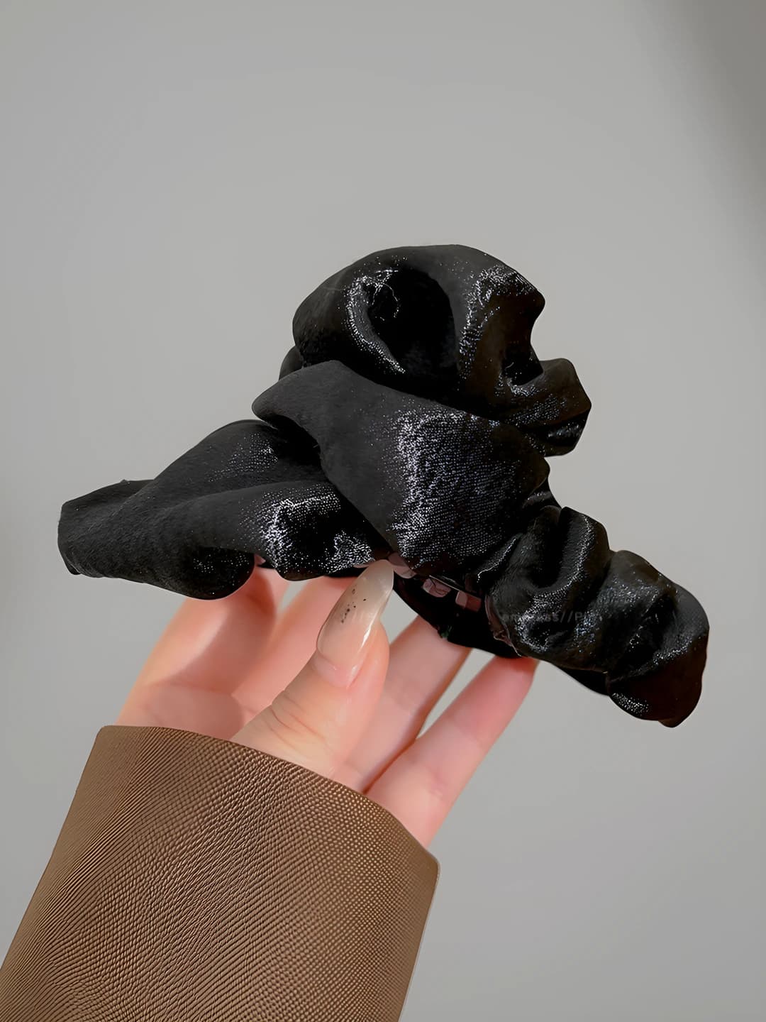 1# Чёрный складчатый облако зажим 12.5cm