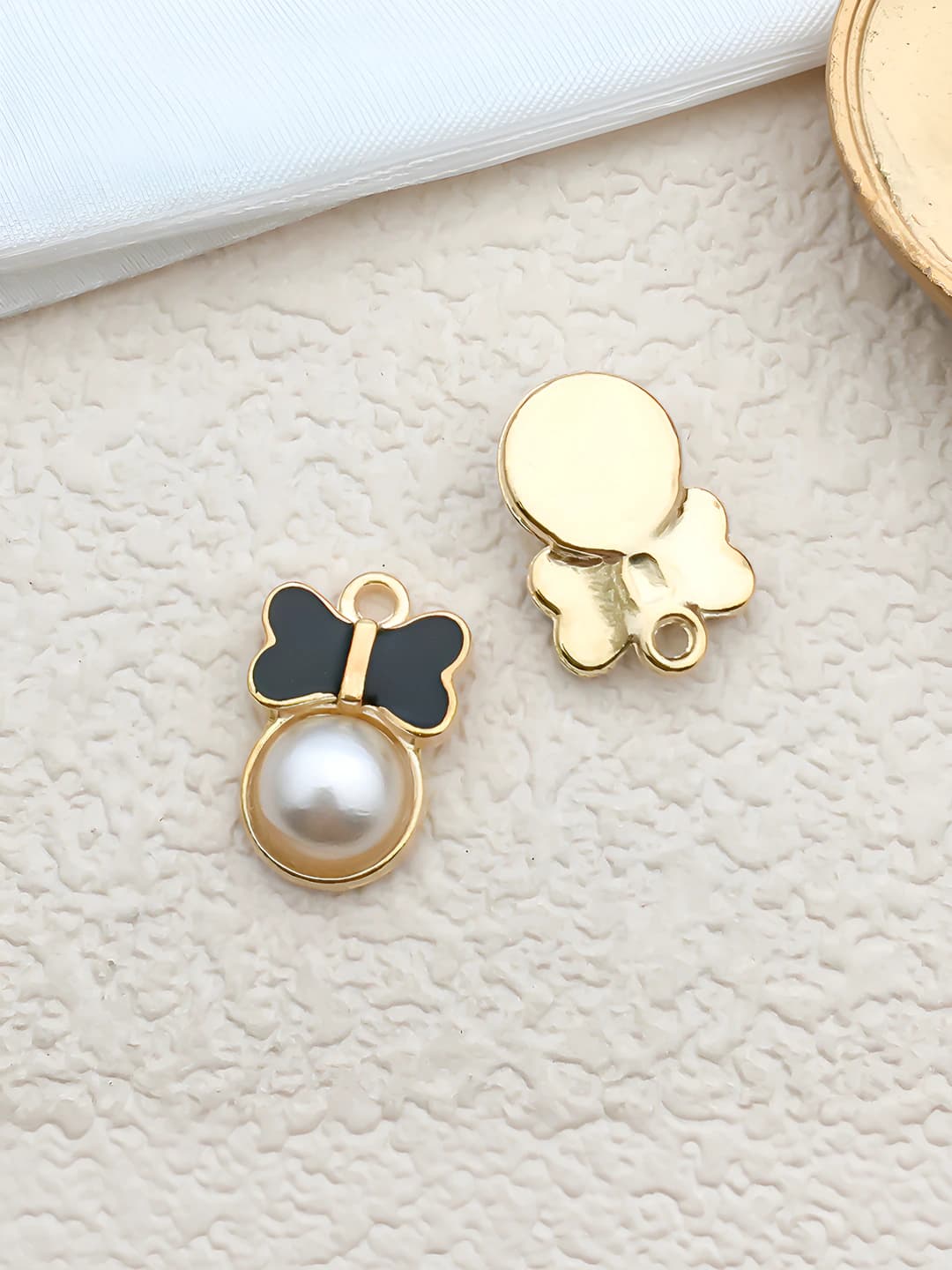 1 pc Black bow pearl 10x14.5mm-1g
