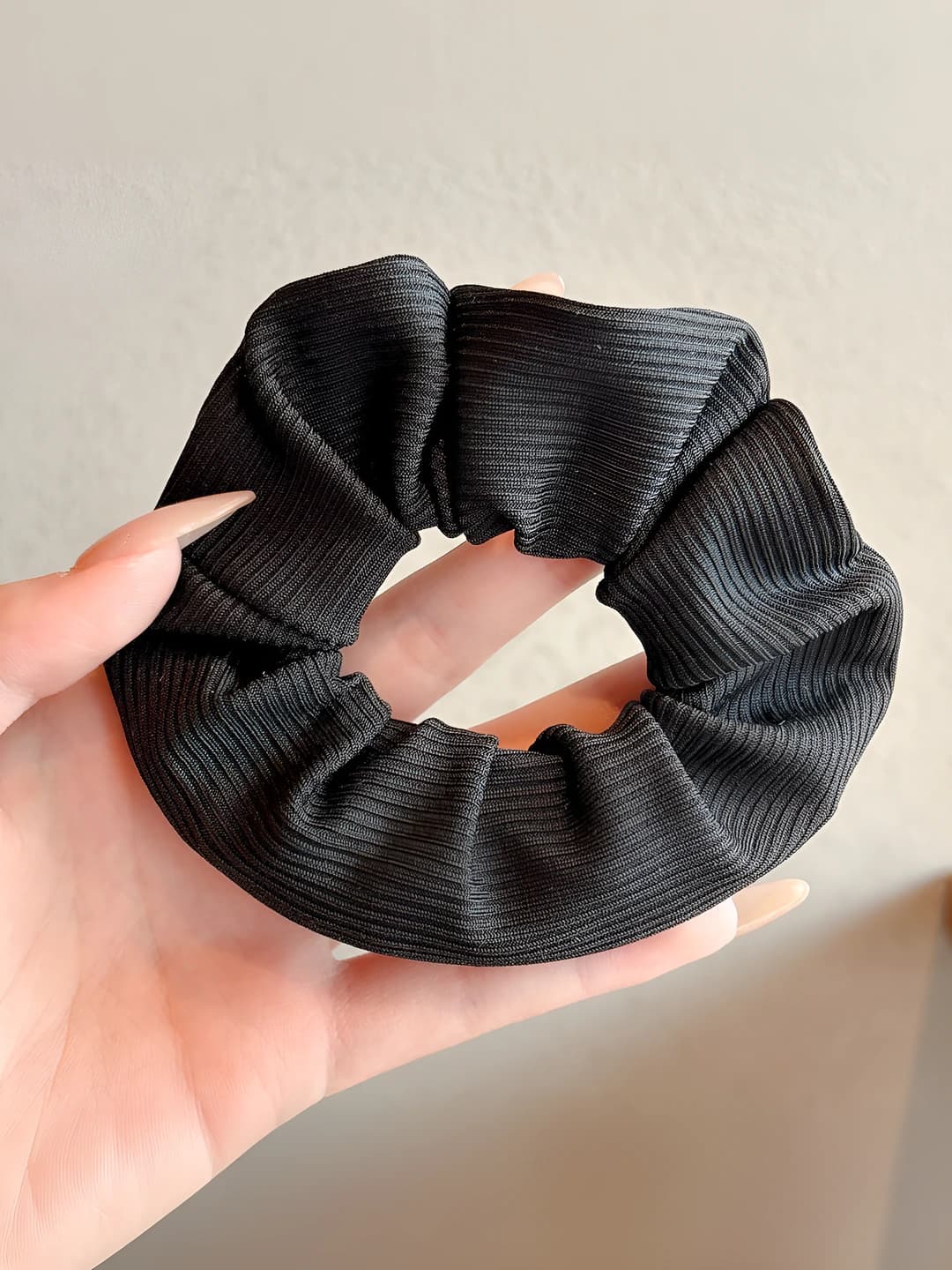 2# Zip scrunchie black, 11 cm