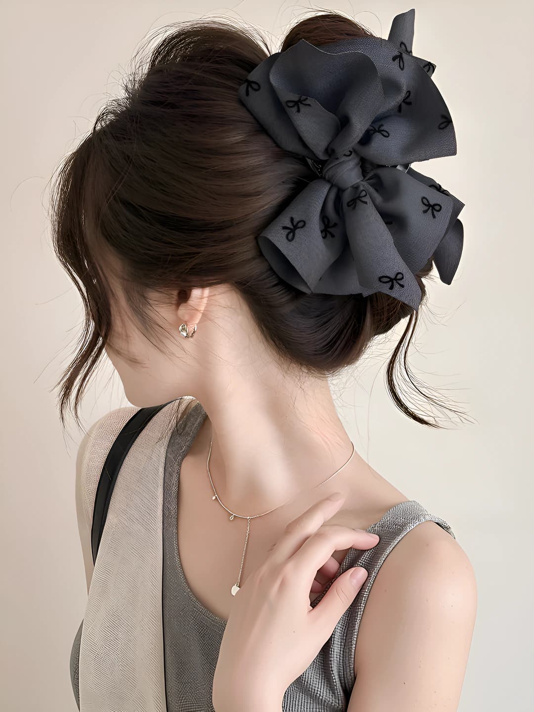 Grey bow - base 12.5 cm, bow 15 cm