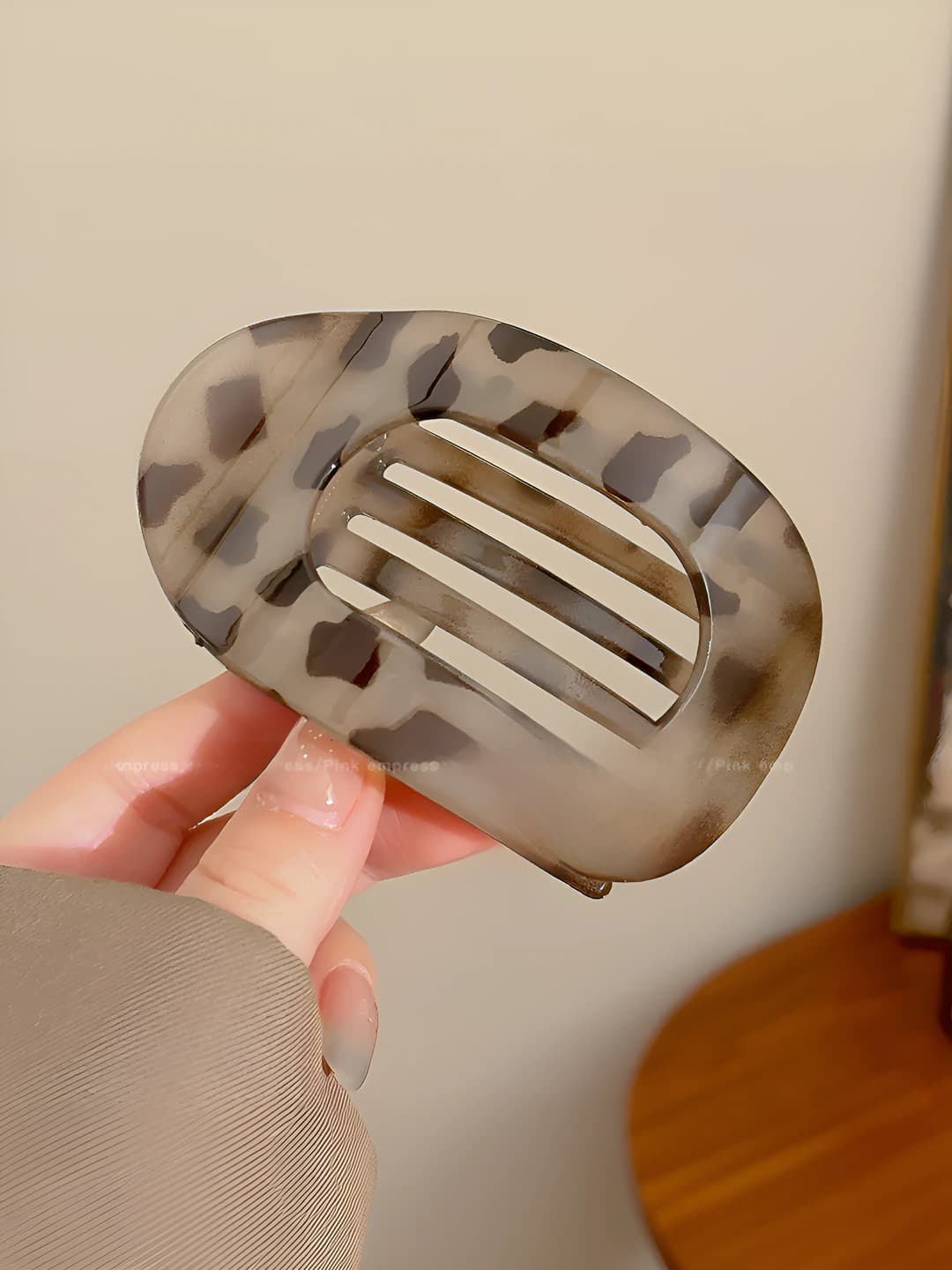 10# Grey leopard 10 cm