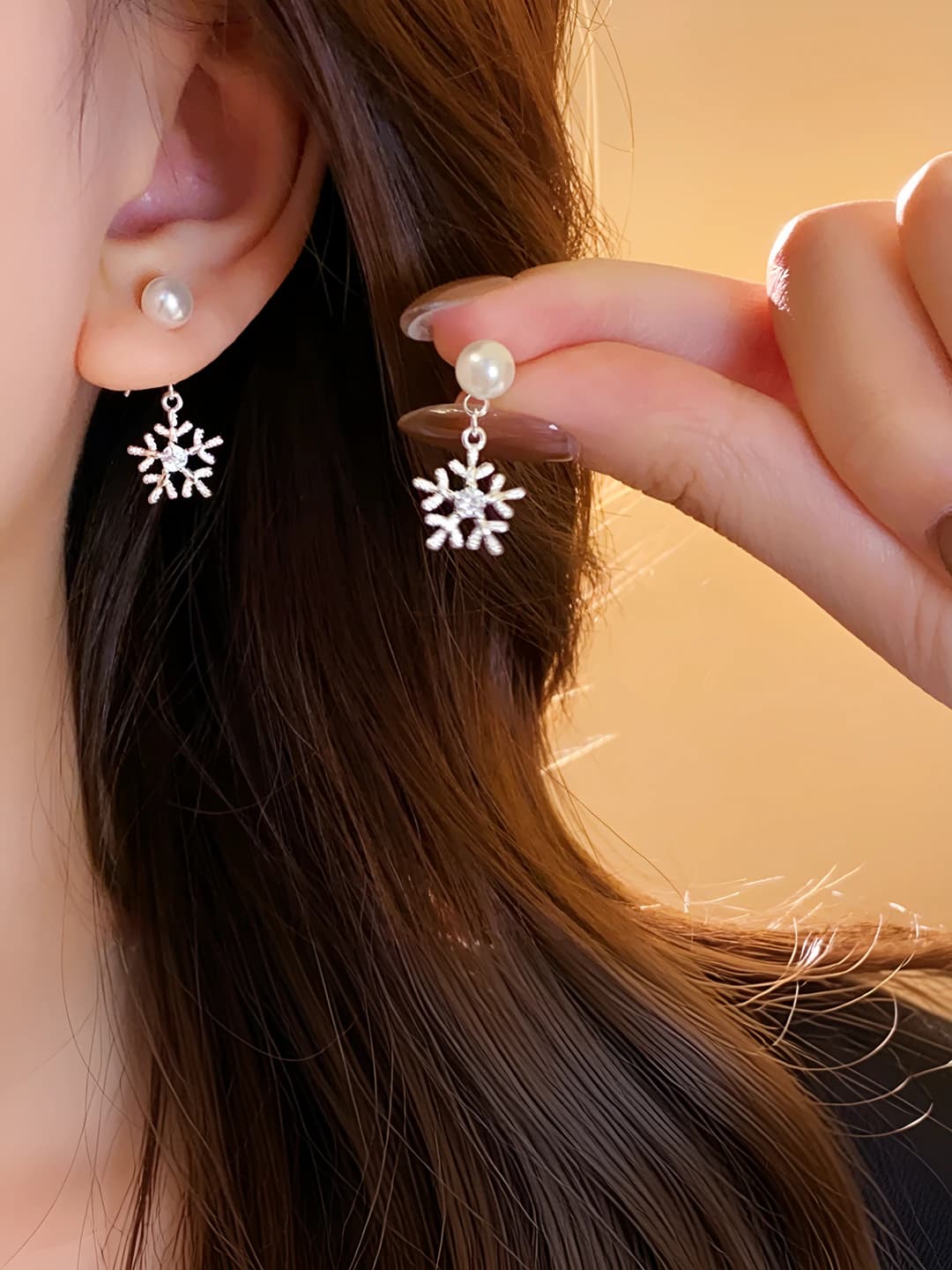 Women's pearl snowflake drop earrings, 2026, light luxury style, flower design element
