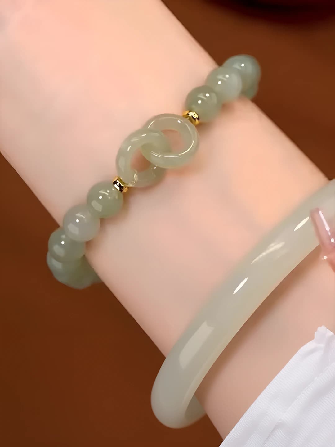 Interlock with green beads