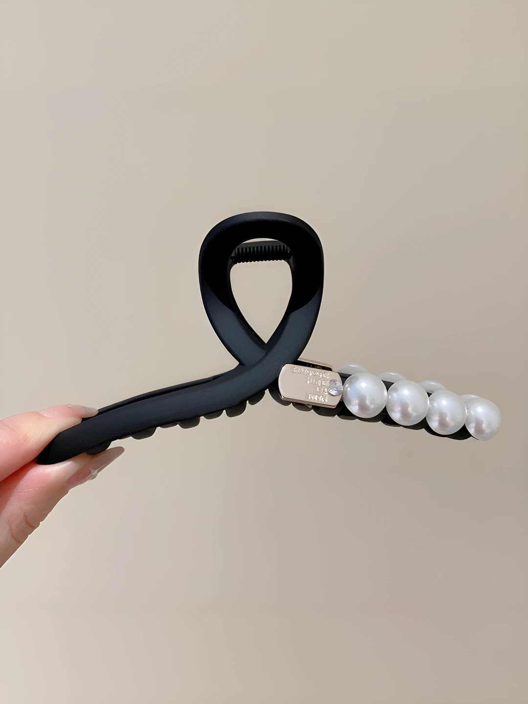 Matte black clip 13 cm