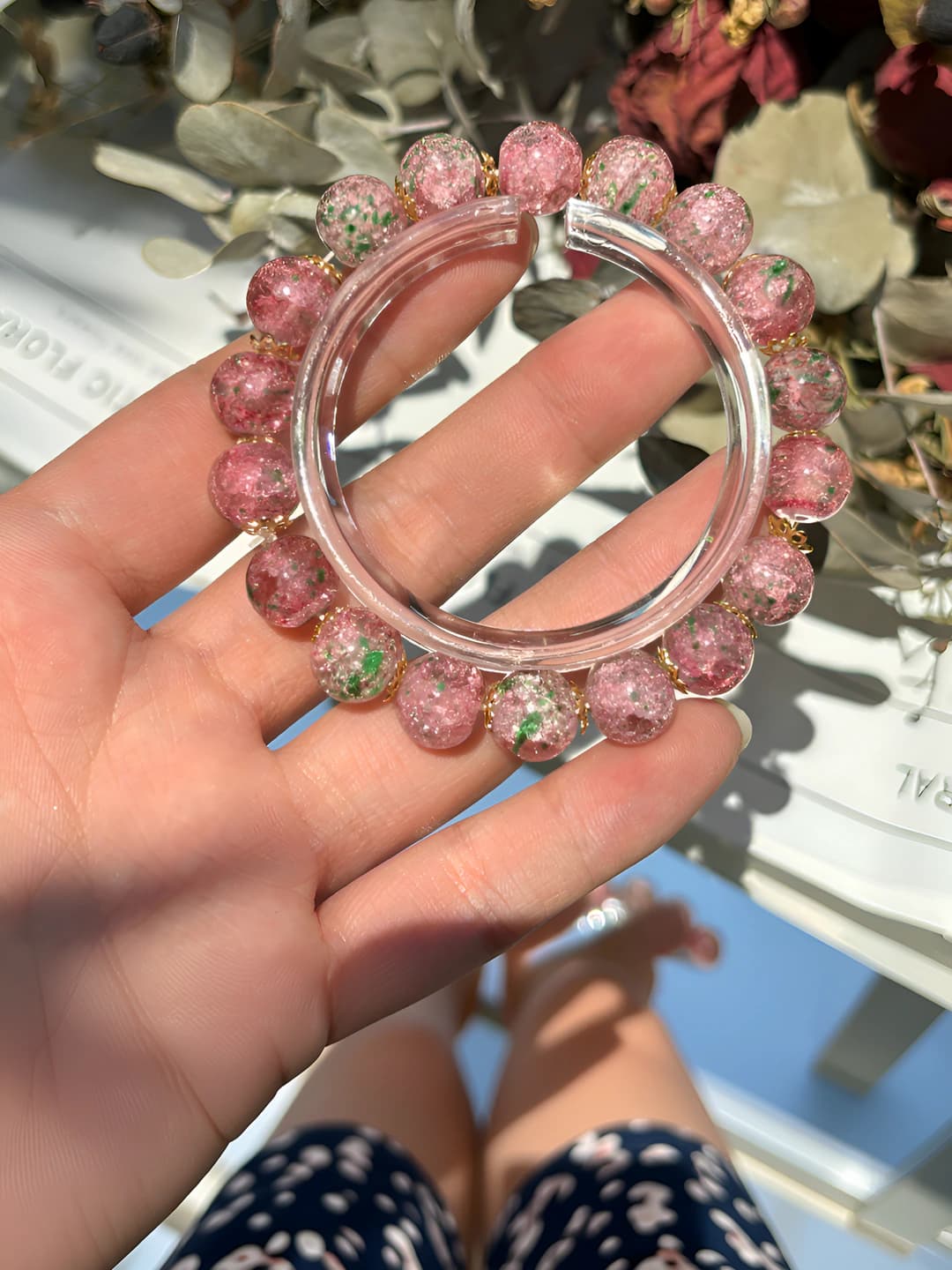 Women's 10mm glass and glass bead bracelet, sakura color, for summer, hand-woven
