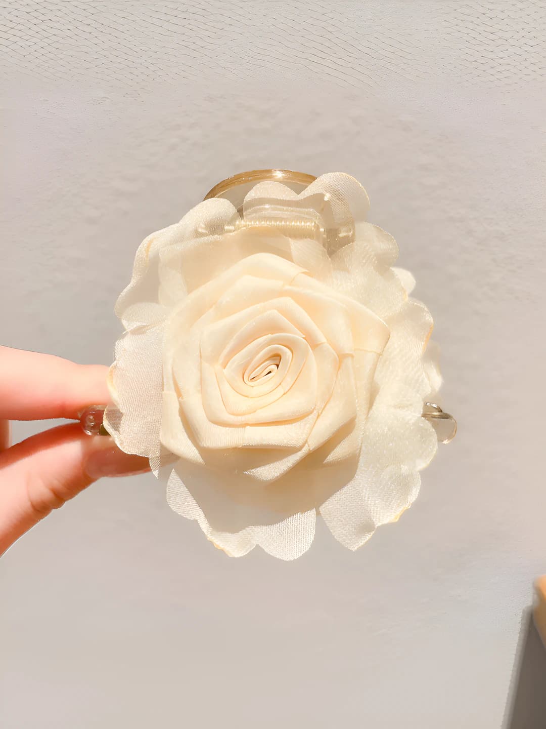12# Beige flower clip 8 cm