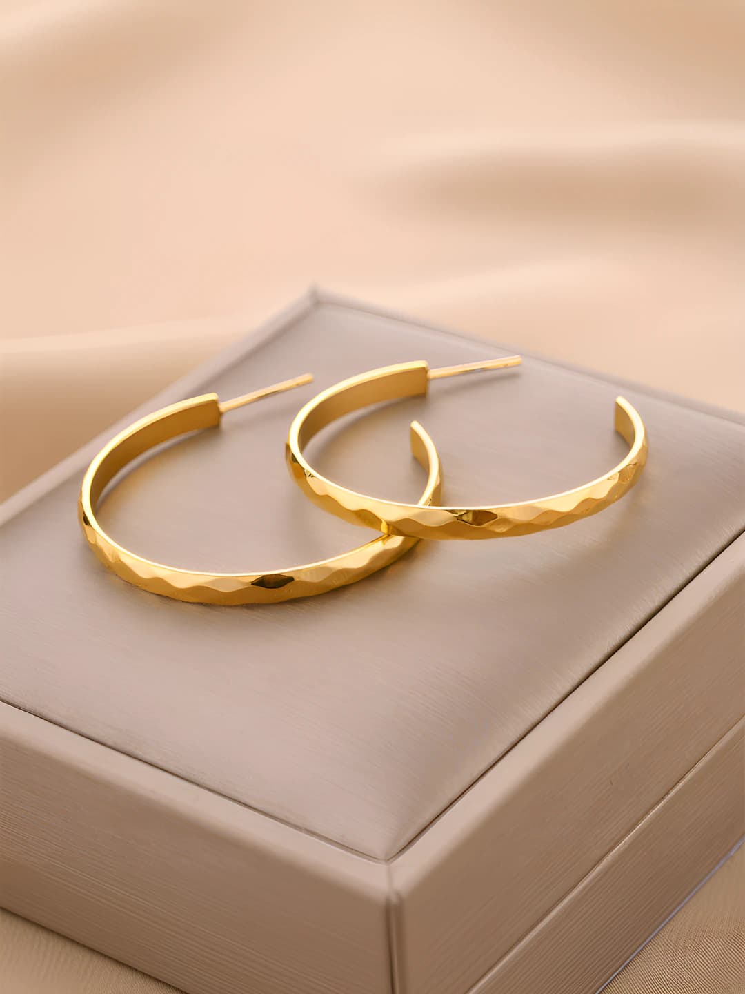 Women's minimalist titanium steel hoop earrings, non-fading, Korean style
