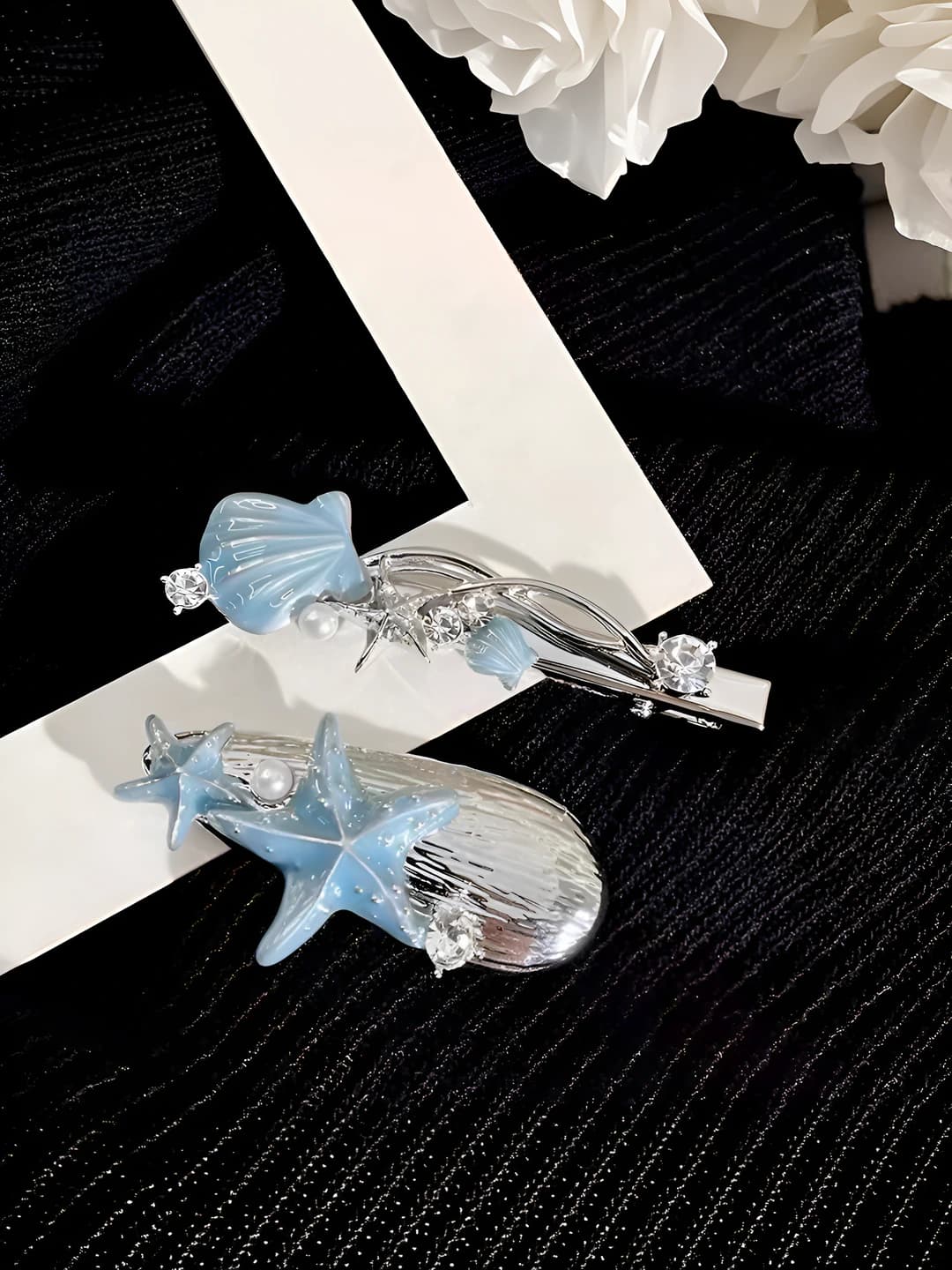 Women's blue starfish and seashell hair clip, with pearl and seashell design elements, Korean style