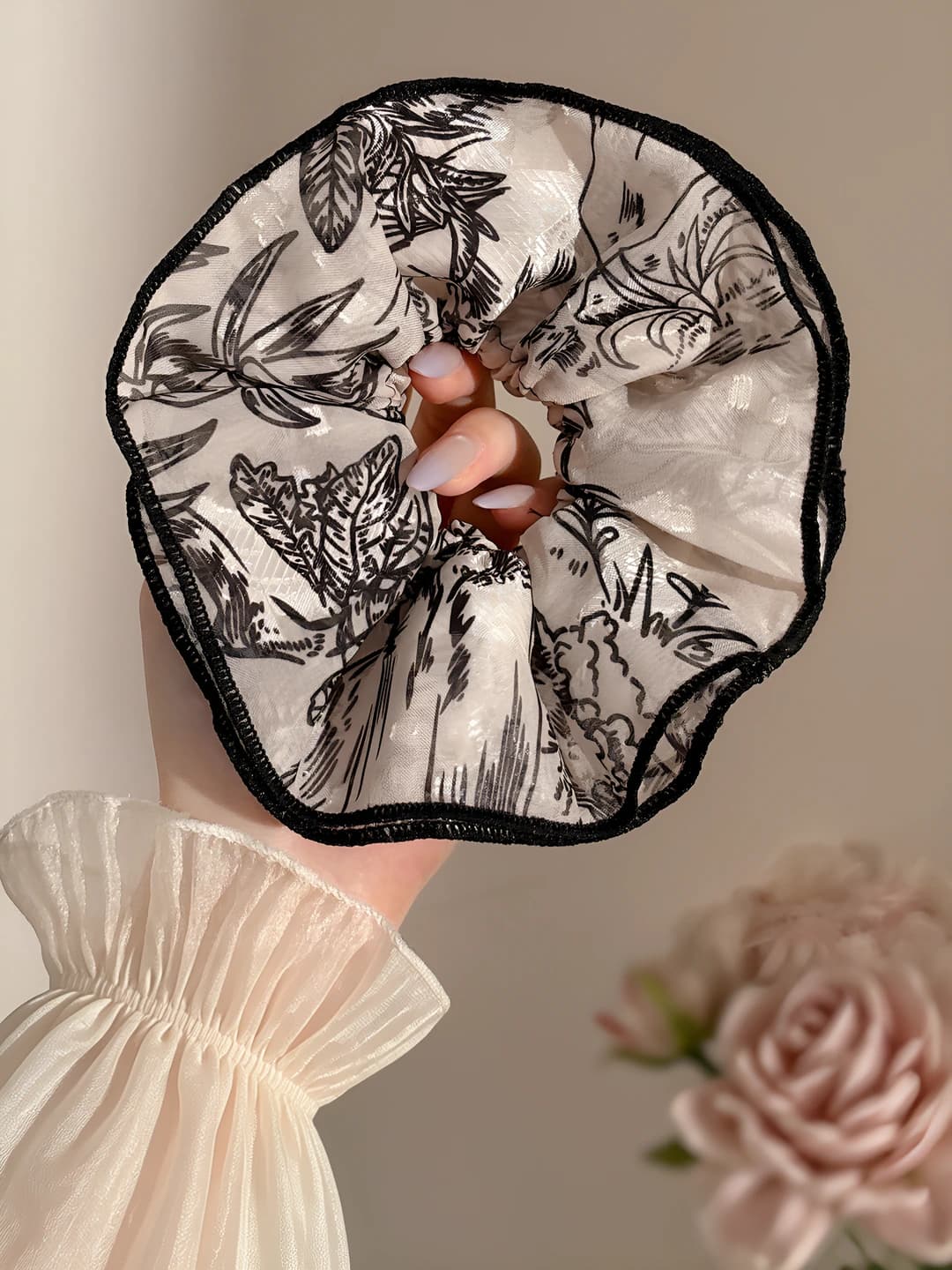 1# Printed ruffle hair tie 15 cm
