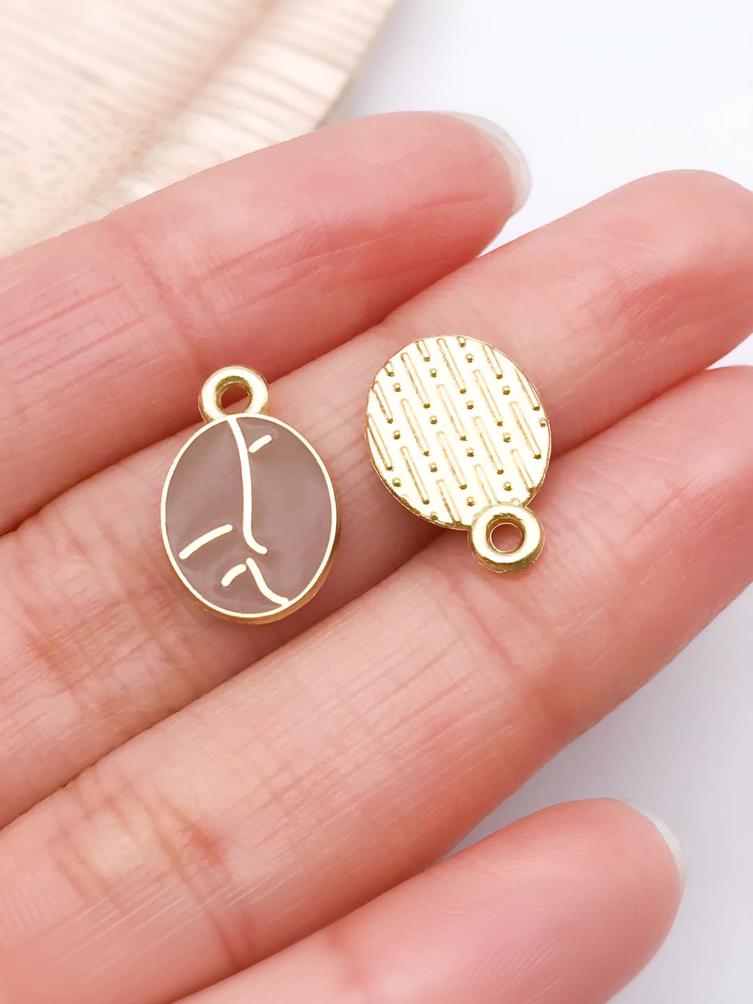 1 шт светло-кофейный, кофейное зерно, 15x10mm, 0.5g