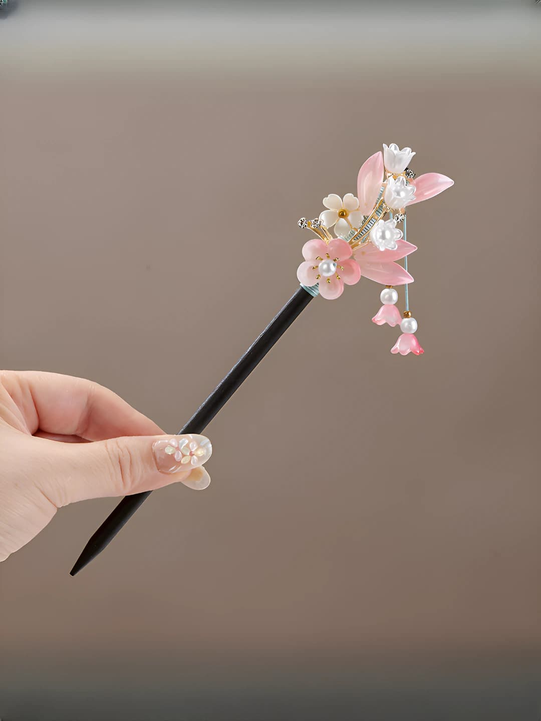 Chinese style hairpin (Yaotiao)
