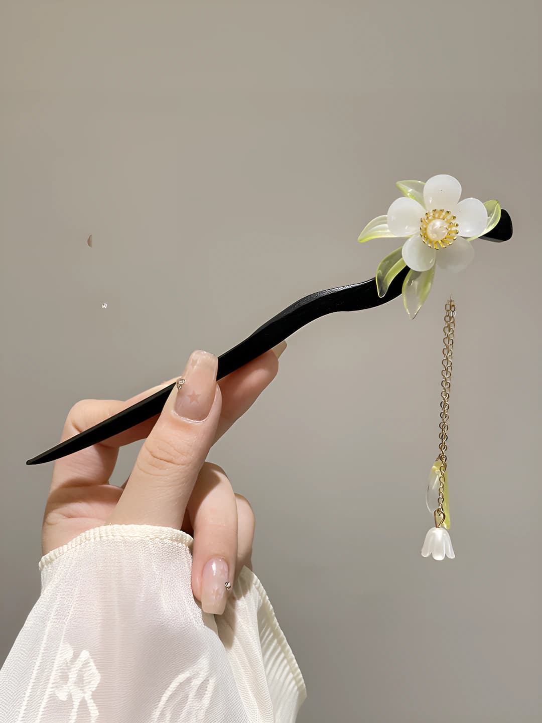 Orchid tassel hairpin