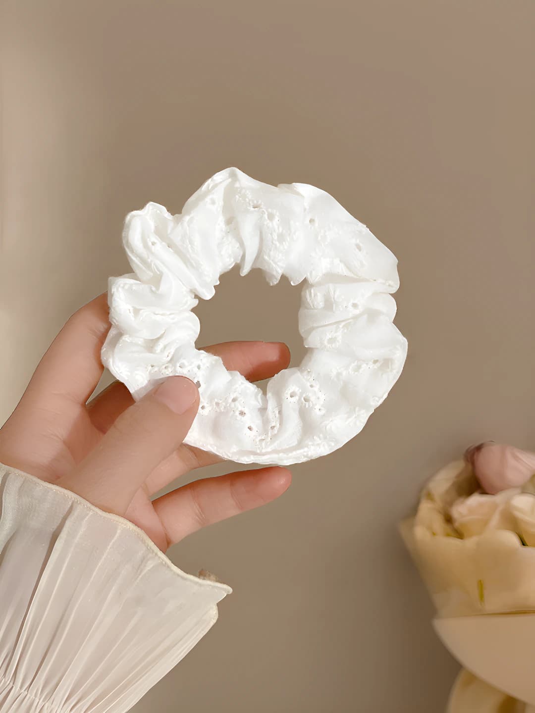 Small hair tie