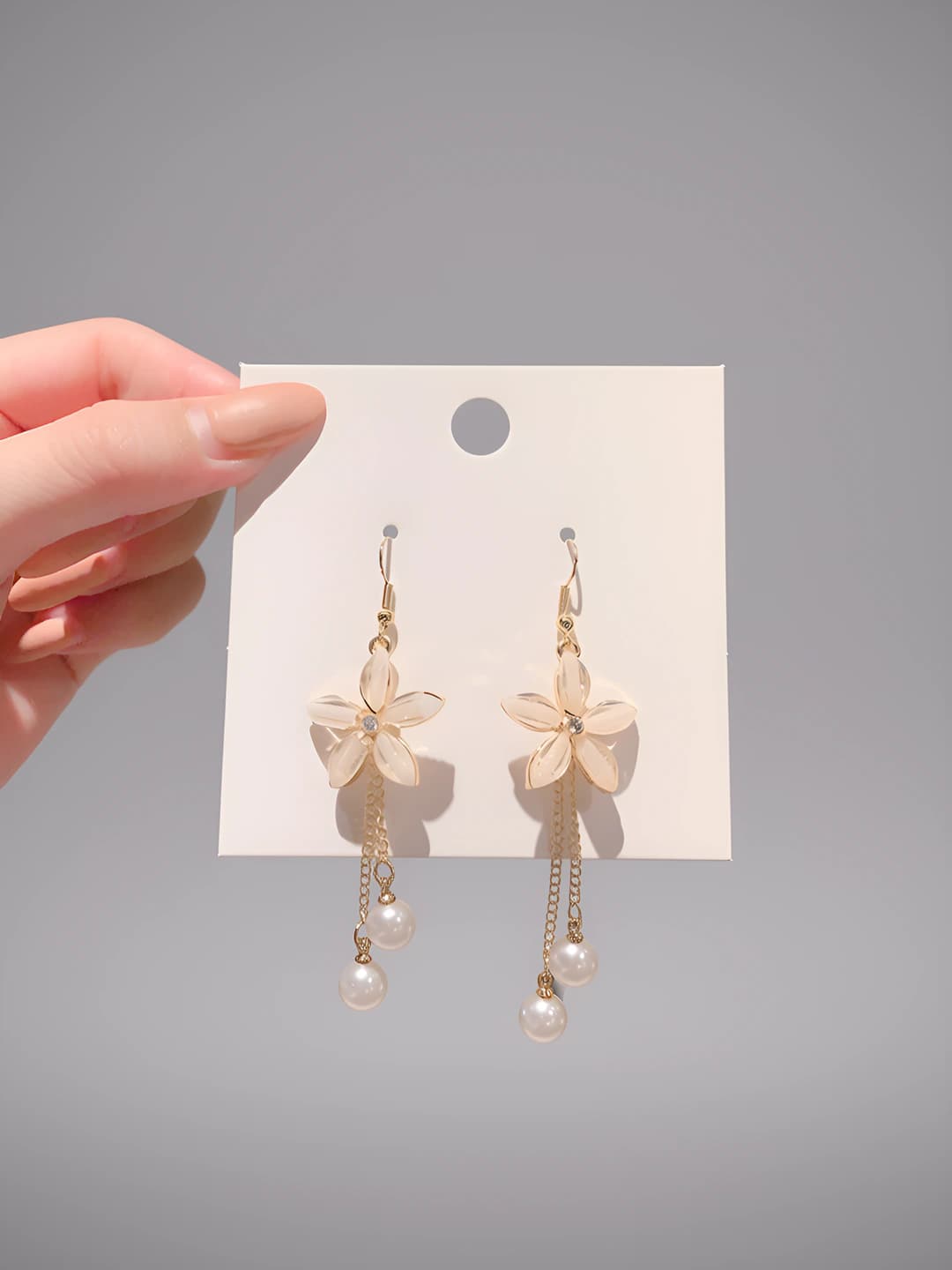 16# Flower studs