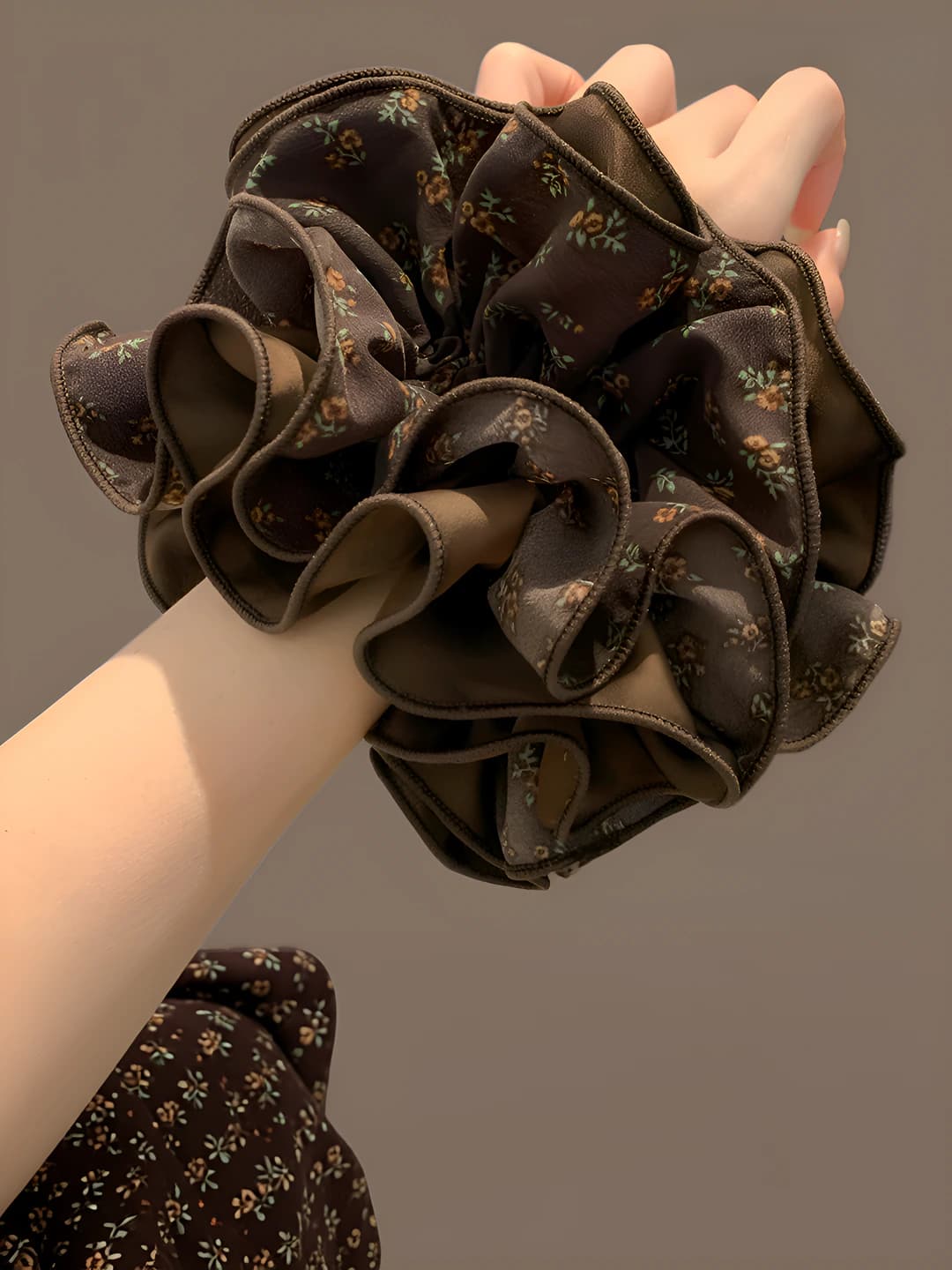 1# Floral brown 4-layer large hair tie ~16 cm