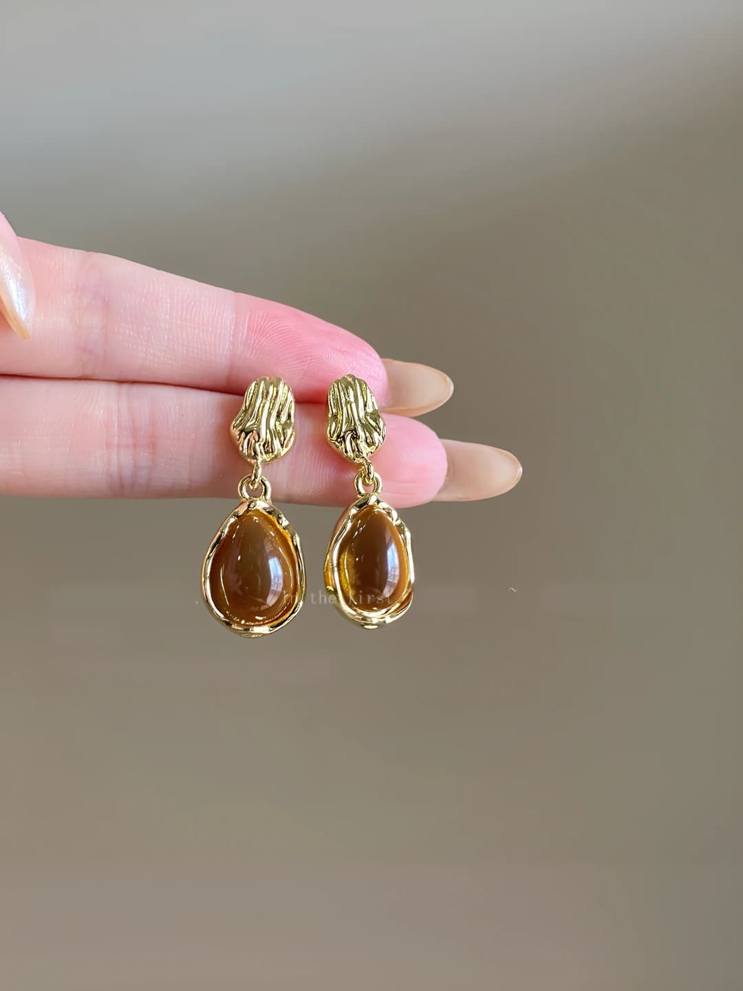 Meillard tiger eye teardrop studs
