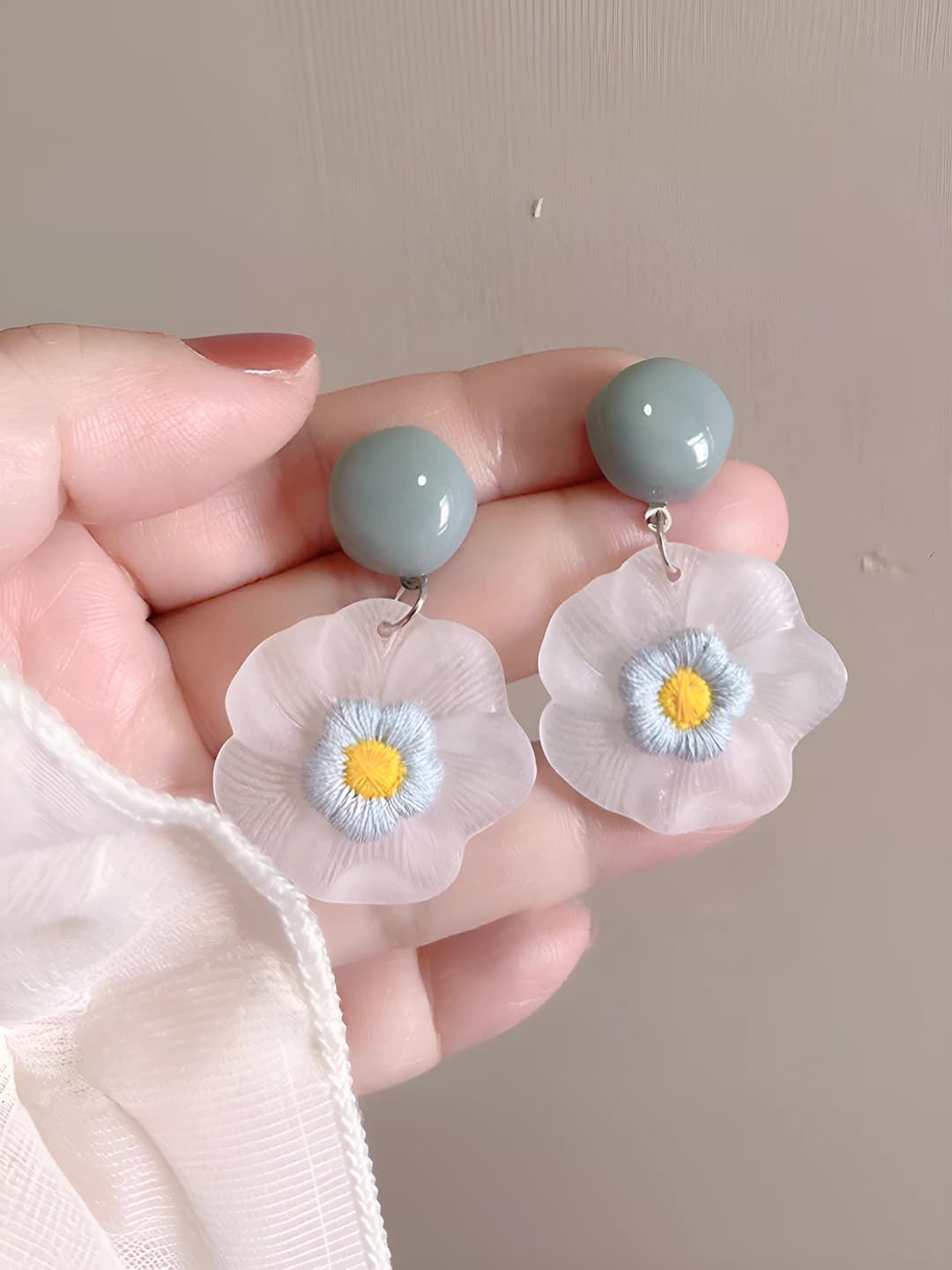 Blue flower stud earrings